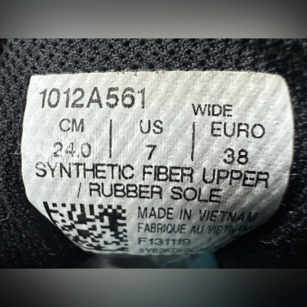 ASICS Women’s Black Running Shoes Size‎ 7